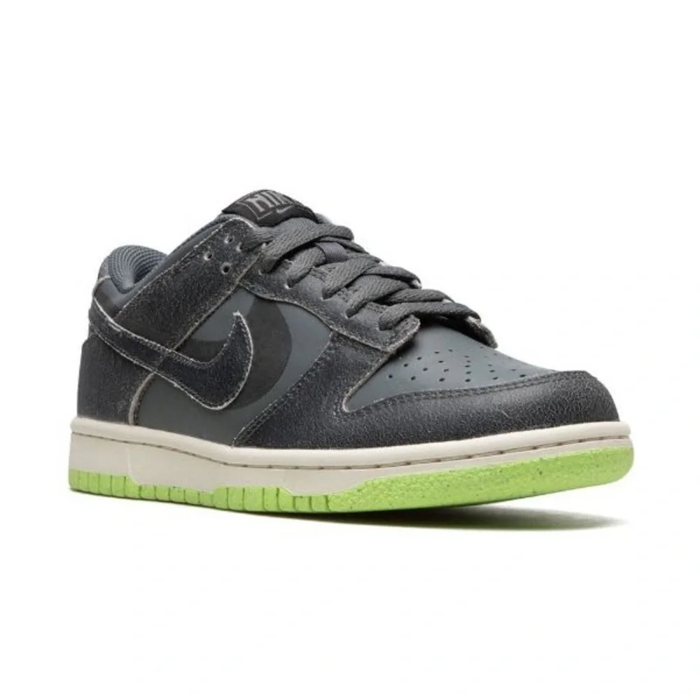 Nike holloween dunks Sz Various Gs